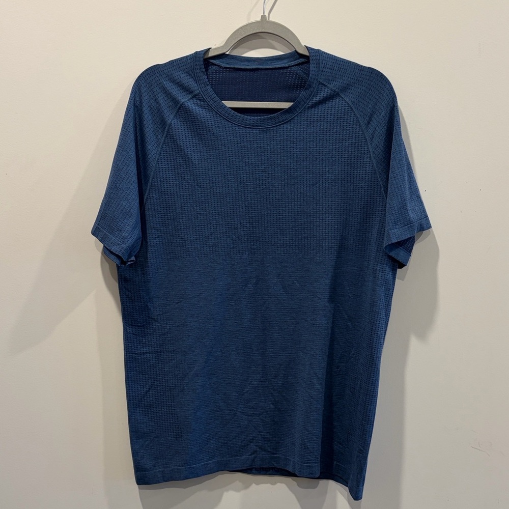 Lululemon Metal Vent Tech